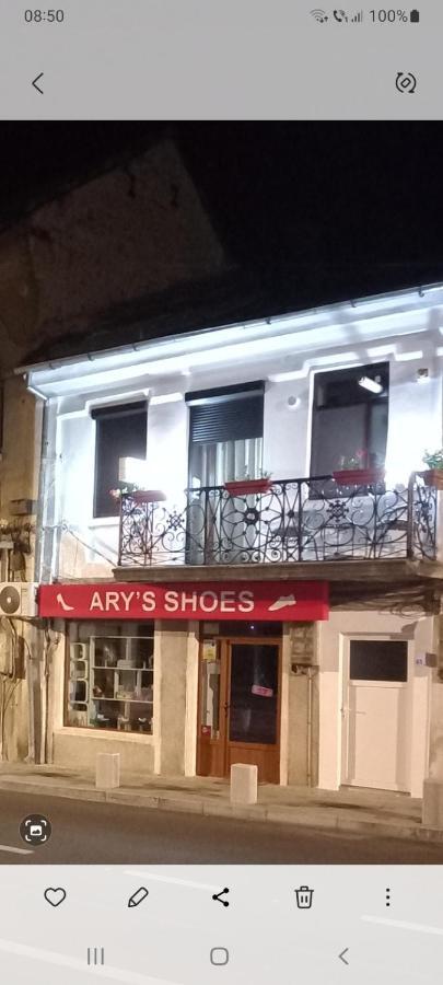 Cazare Centrum Curtea de Argeş Extérieur photo